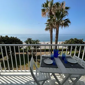 En Primera Línea De Playa Apartamento